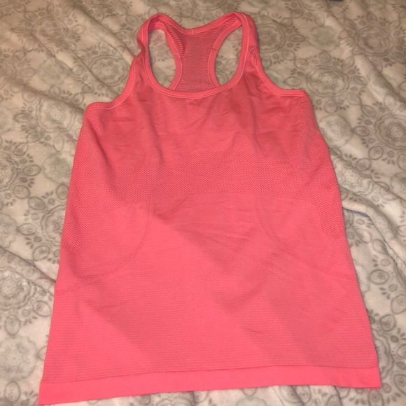 lululemon athletica Tops - lululemon pink tank lululemon athletica Tops - lululemon pink tank